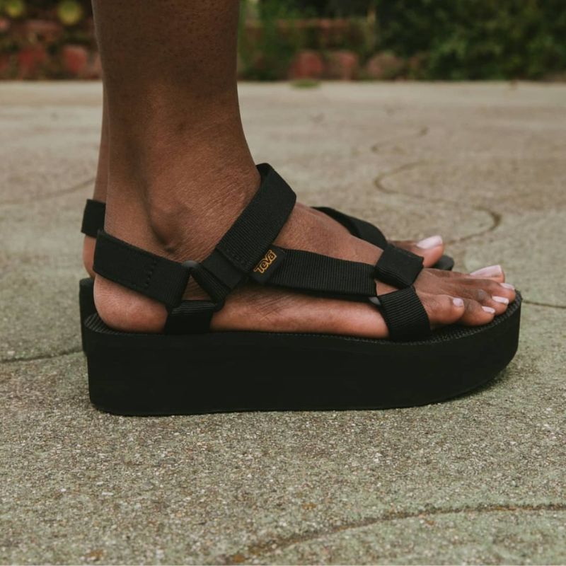 Teva Womens Flatform Universal Sandal