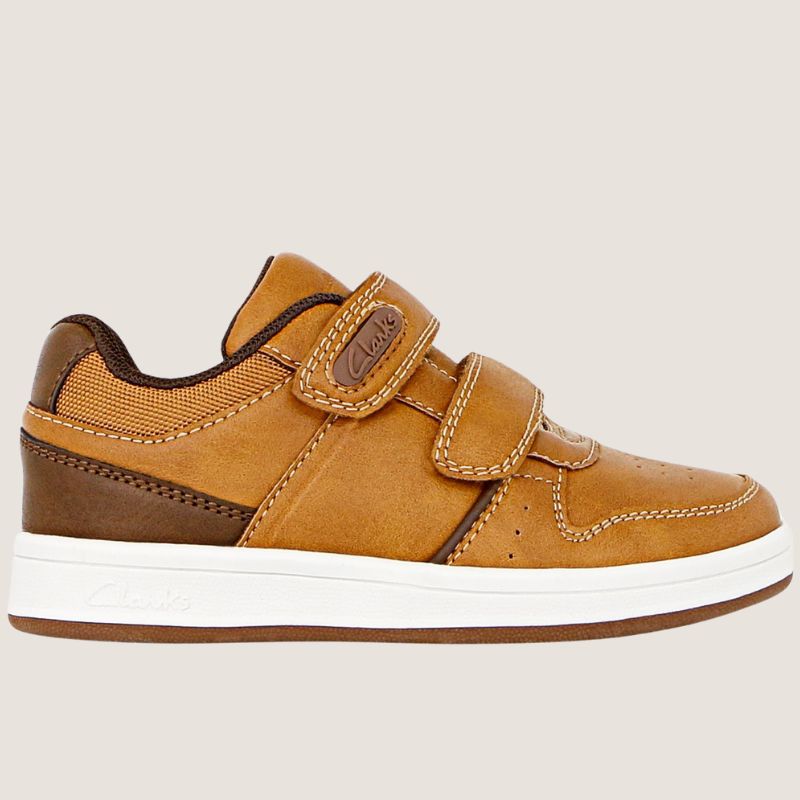 Clarks Dune Junior Adjustable Sneaker